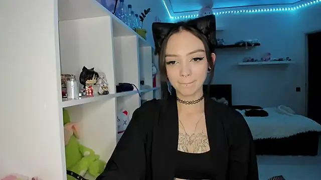 PurrYuna webcam