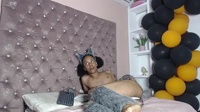 TenderTeacher on Stripchat
