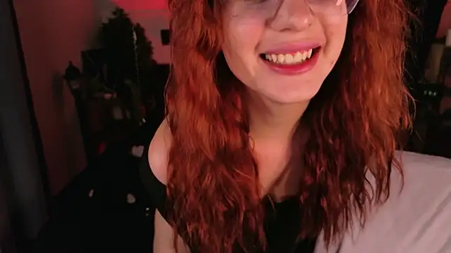 WICKEDEMBER live sex cam