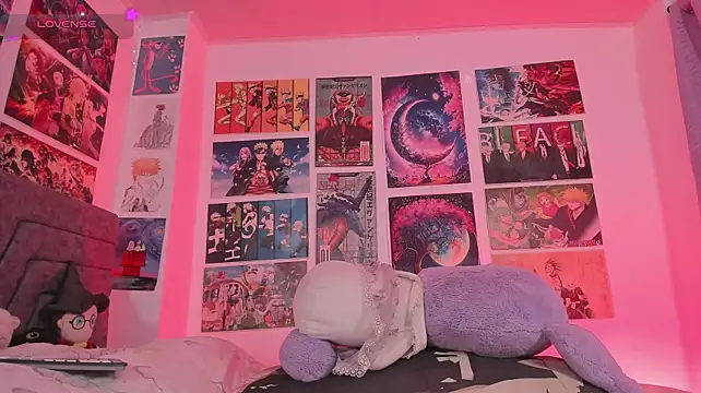 MissCurvyTop