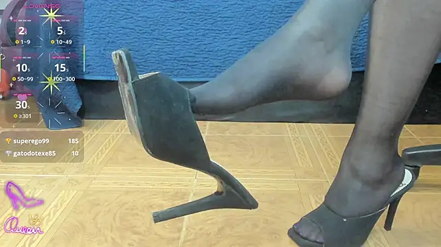 Roma_Calderon live cam preview