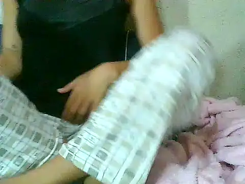 PinaySkinnyGirl live sex cam