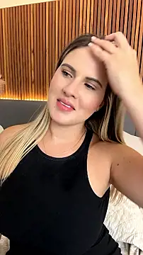 EmiilyAdams_