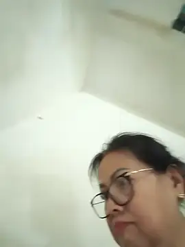 Hotestlove live cam preview