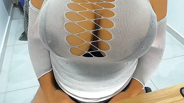 alicehugecock live cam preview