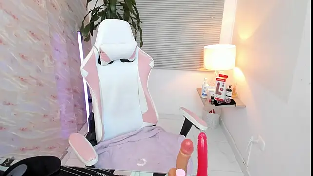 Mia_Pinkyy