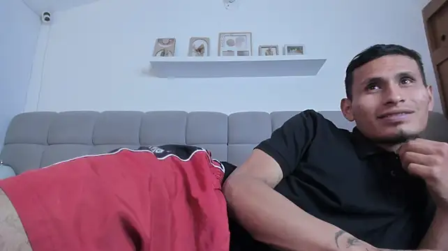 axcel_anny live cam on StripChat