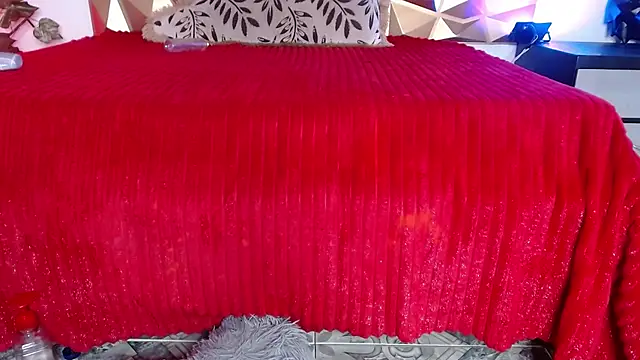 millie_west live cam on StripChat