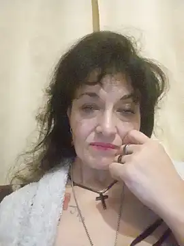 IriskaHot333 live cam preview