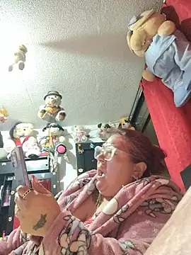 SaraJ live cam preview