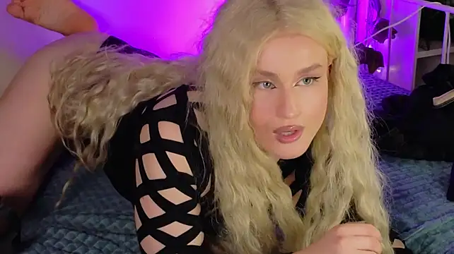 horny__doll