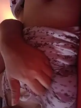 sexualfemme live cam on StripChat