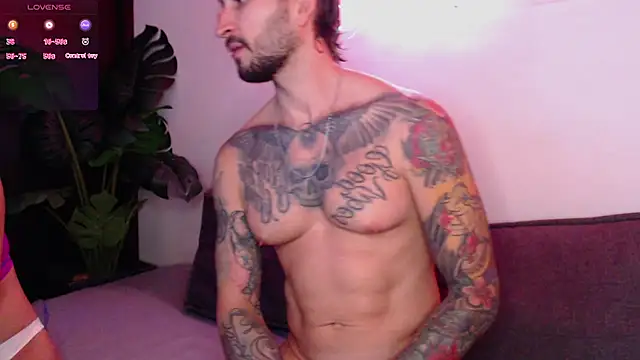 marco_allison43 (Ask my age) - jerk dick