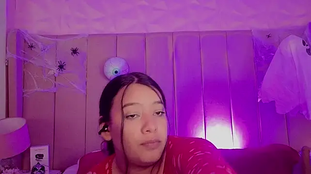 MollyBigBoobs12