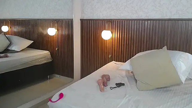 Ariana_Wayne live cam preview