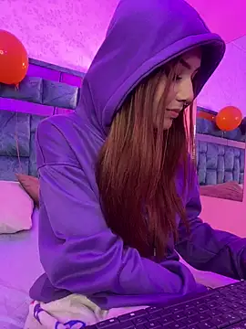 danielahall live cam preview