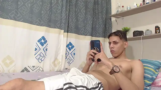 kingfm (M young) - show cum