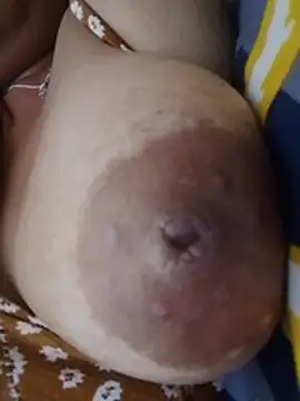 Hotmommax