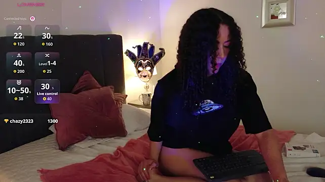 Lia_Tinez
