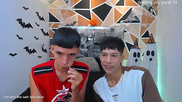 Juan_Nd_Steven live cam on StripChat