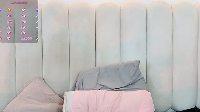 ela_ebony_ live cam on StripChat