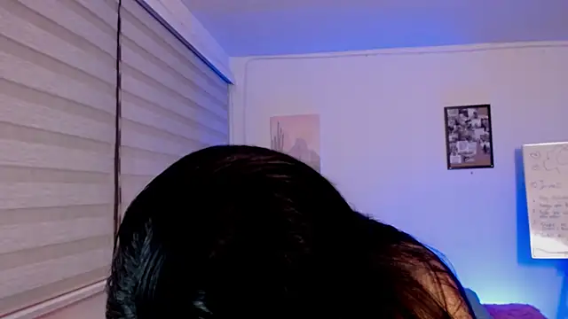 AriTrueLove live cam preview