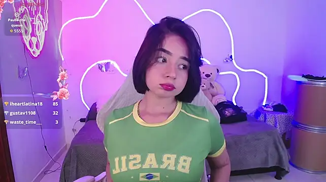 sweetalloy live cam on StripChat