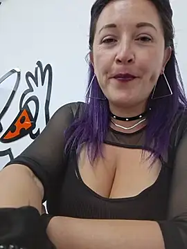 sophie_banger (G milf) - Take off bra massage tits Ctrl 4LT