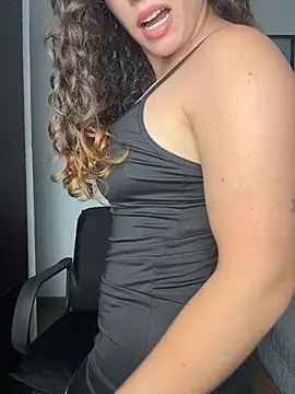 aitana_sol (F milf) - Play whit you tits 🍒 out