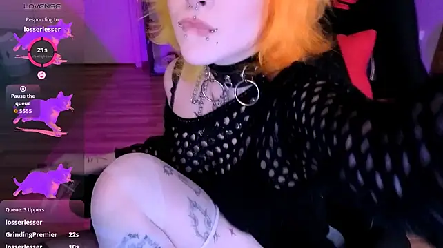 meow_nicole live cam on StripChat
