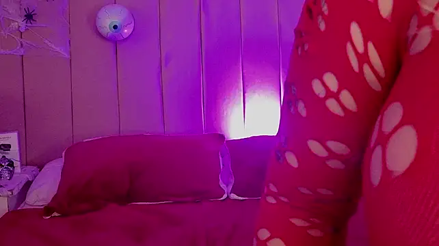 MollyBigBoobs12