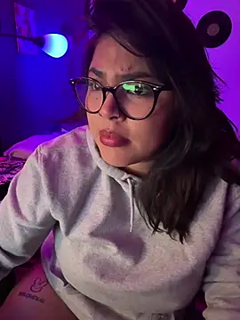 miacanela_xo