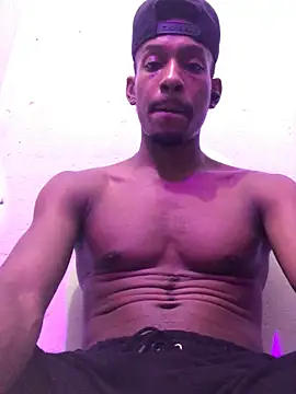Kiing_afroditho live cam on StripChat