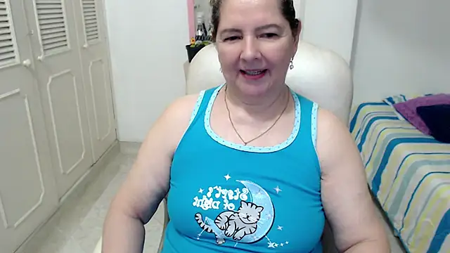 leonela_69 live cam preview