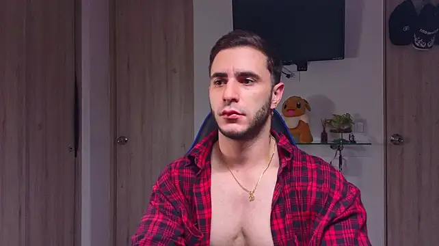 Latino_stud4u