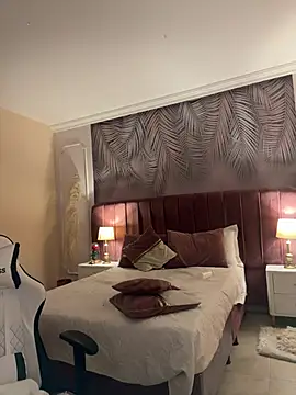 MiaAdams21