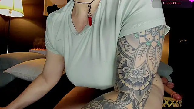 Skay_Hot live cam preview