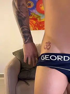 Ezzio_Scolaro