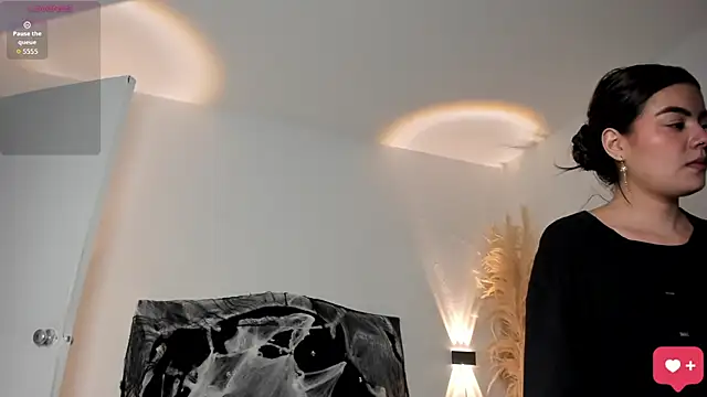 ariana_x1_