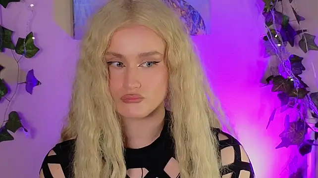 horny__doll