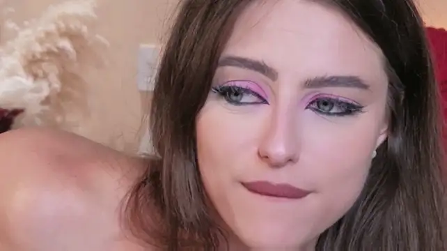 Sienna_Voss