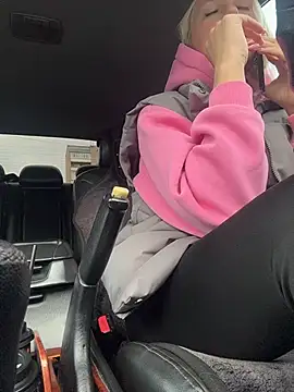merlindave (F young) - Finger ass/naked ✌️🤫🤤