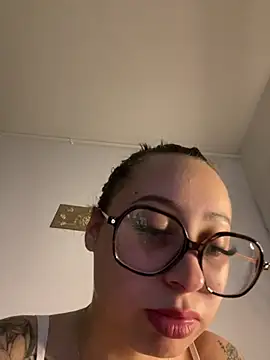 queenlo_xxx