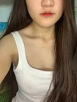 Sew-wet live cam on StripChat