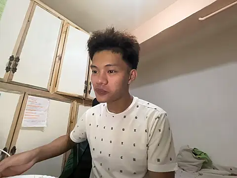 wildpinoy27 live cam preview