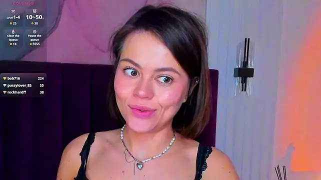 Kelly_Cuutie