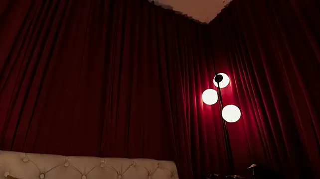 Alice-blaker live cam on StripChat