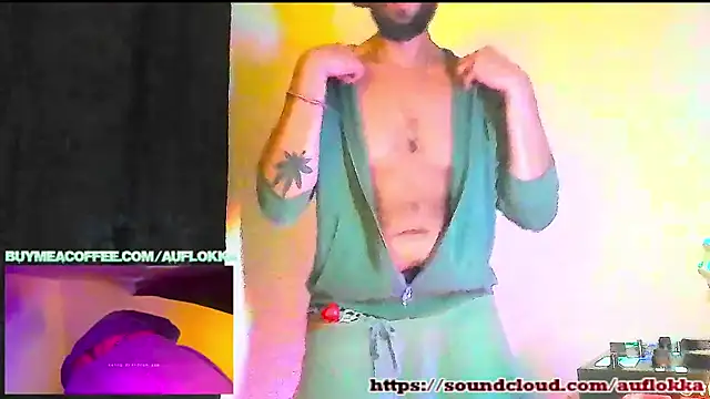 Guyst049 on Stripchat