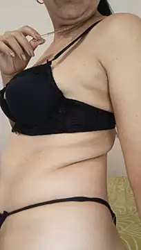 MilfTentasion live cam on StripChat
