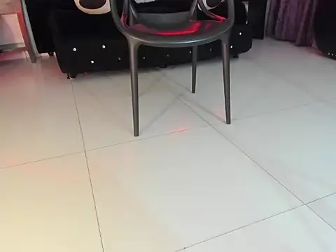 Naomy_Lester